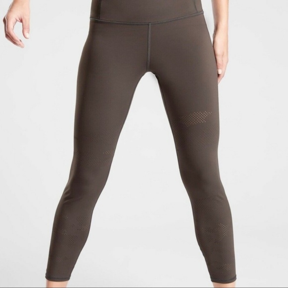 Athleta Persistence Camo Laser Cut 7/8 Tight in Powerlift